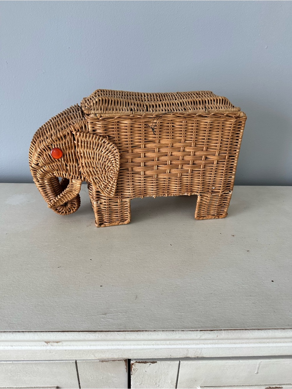 Vintage 70s woven elephant basket with lid boho African Africa decor